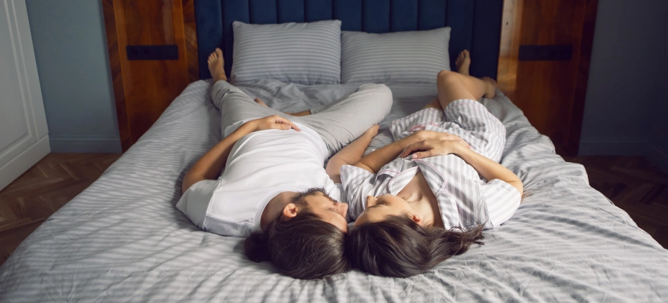 Pillow Talk Nedir? İlişkinizde Bağ Kurmanın Sanatı